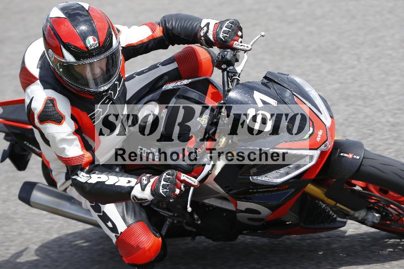 /Archiv-2024/29 12.06.2024 MOTO.CH Track Day ADR/Gruppe gelb/61